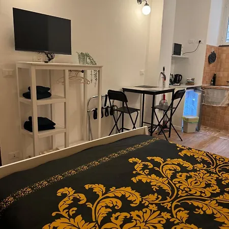 Sanlorenzo House Apartment *