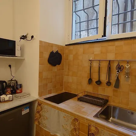 Sanlorenzo House Apartment *