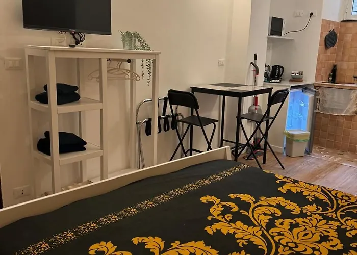 Sanlorenzo House Apartman *